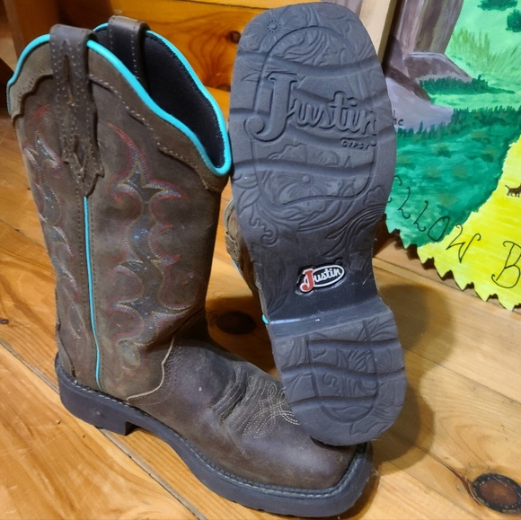 Women's Cowboy Boots, Size 9B - Picture 4 of 5